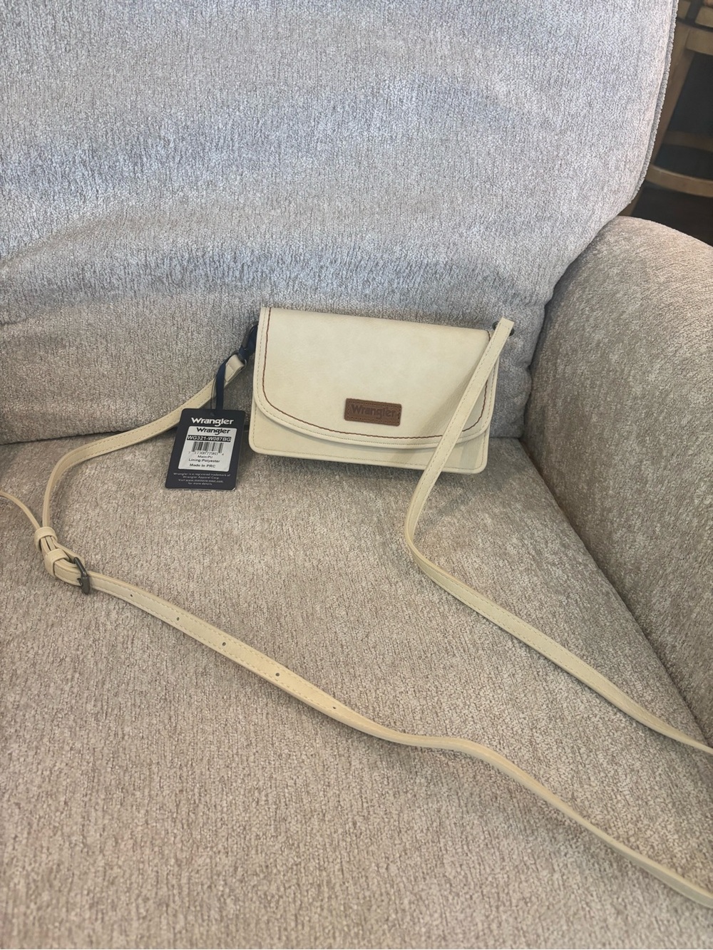 Wrangler Ivory Crossbody Bag New Purse Wallet